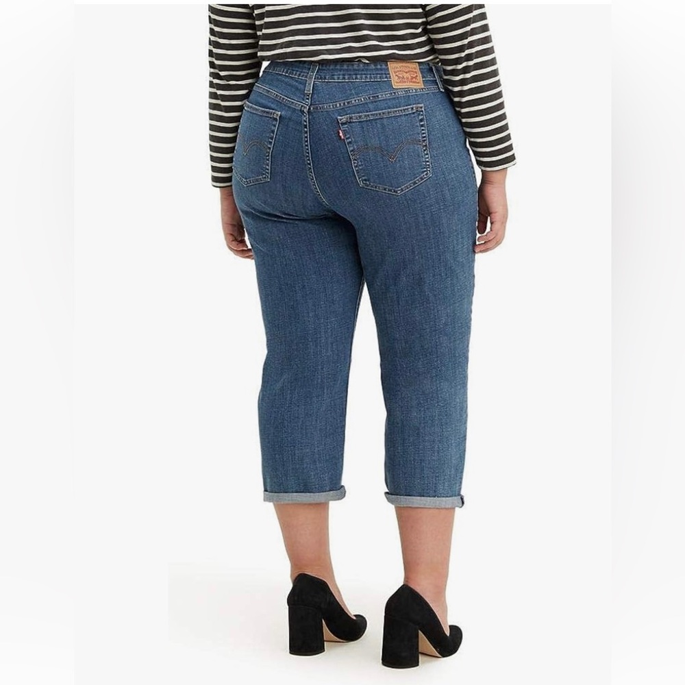 Levi's Women's New Boyfriend Jeans Size 32